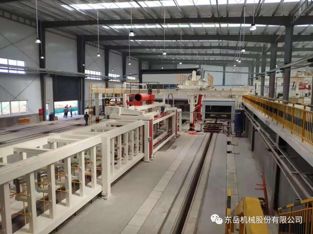 【强强联合】东岳机械助力碧桂园首条ALC板材生产线投料试生产