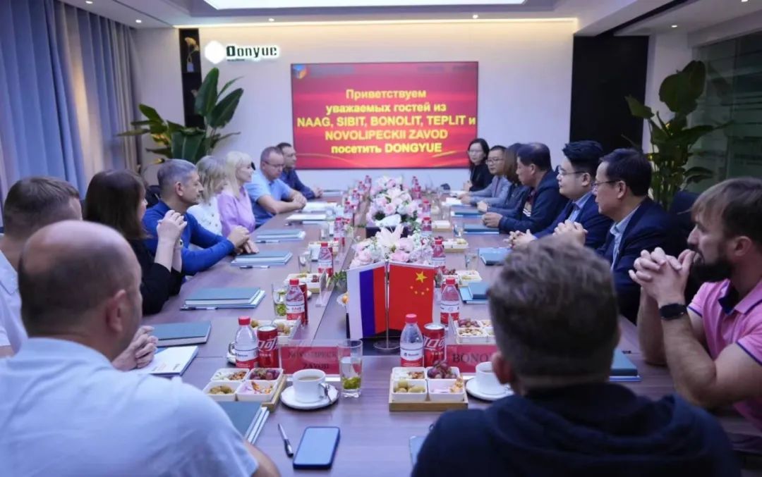 热烈欢迎俄罗斯AAC协会会长Gleb Grinfeld一行来访东岳机械